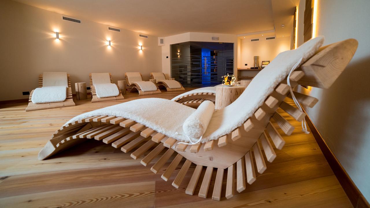 Hotel Garni Paradisi - Wellness & Spa Mezzano Exterior foto